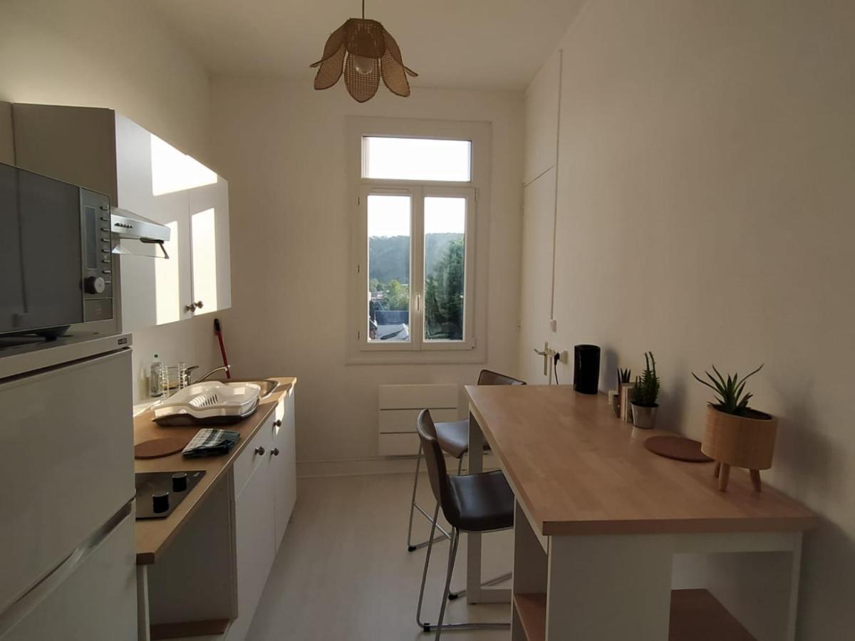 Le Nid Normand Avec Terrasse - Stationnement Facile Et Gratuit - 5 Min Seine Apartment Deville-les-Rouen Luaran gambar